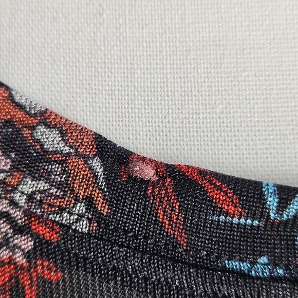 NWT!!! FREE PEOPLE Dock Side Black Comb FLORAL Blouse, Size Small - Picture 8 of 9